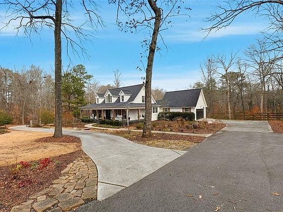 5th image of 3955 Hiram Lithia Springs Rd