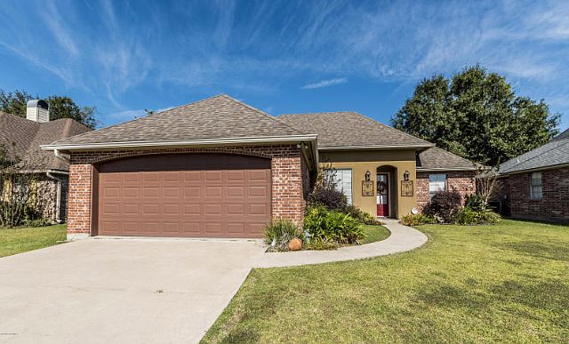 1st image of 120 Country Village Dr