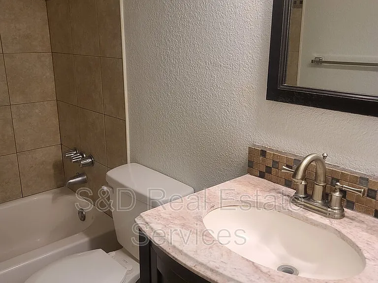 2415 S Crystal Lake Dr — Photo 15