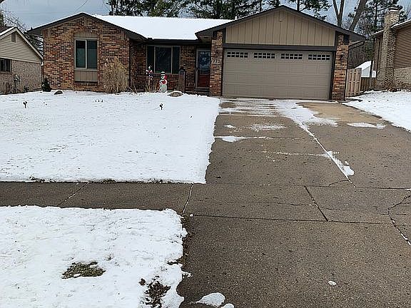 2nd image of 773 Abbey Ln