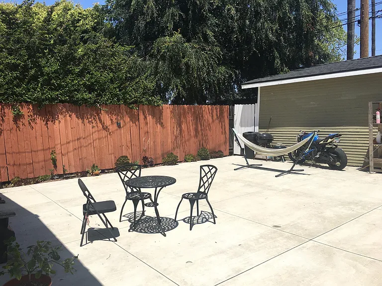816 Main St #6 — Photo 7