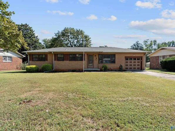 2105 Euclid Rd NW, Huntsville, AL 35810