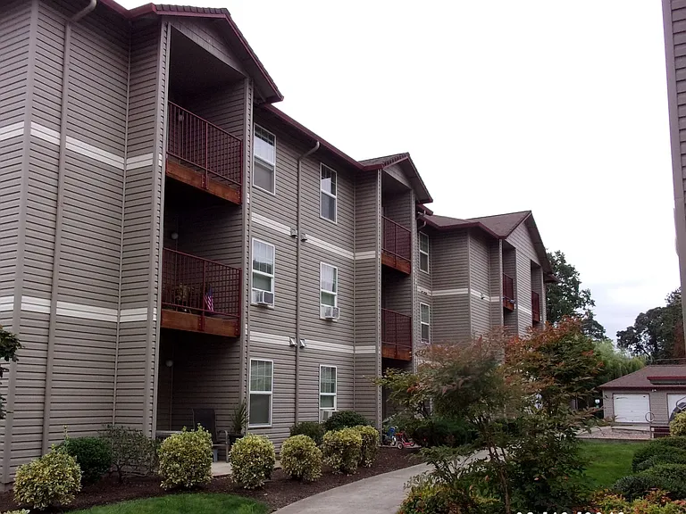 Parkside Apartments — Photo 88