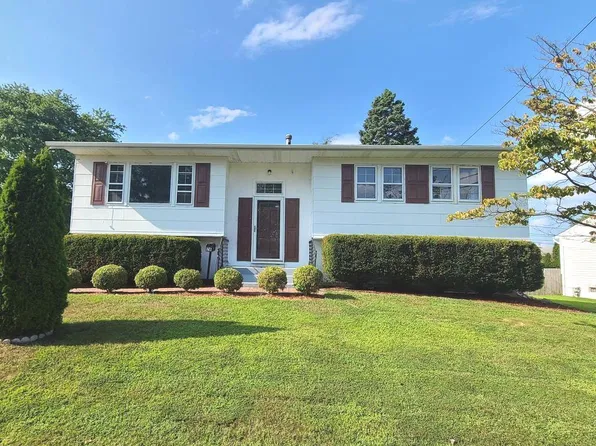 26 Alwyn Rd, Newark, DE 19713