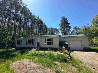 N8614 Campbell Lake Rd, Ogdensburg, WI 54962