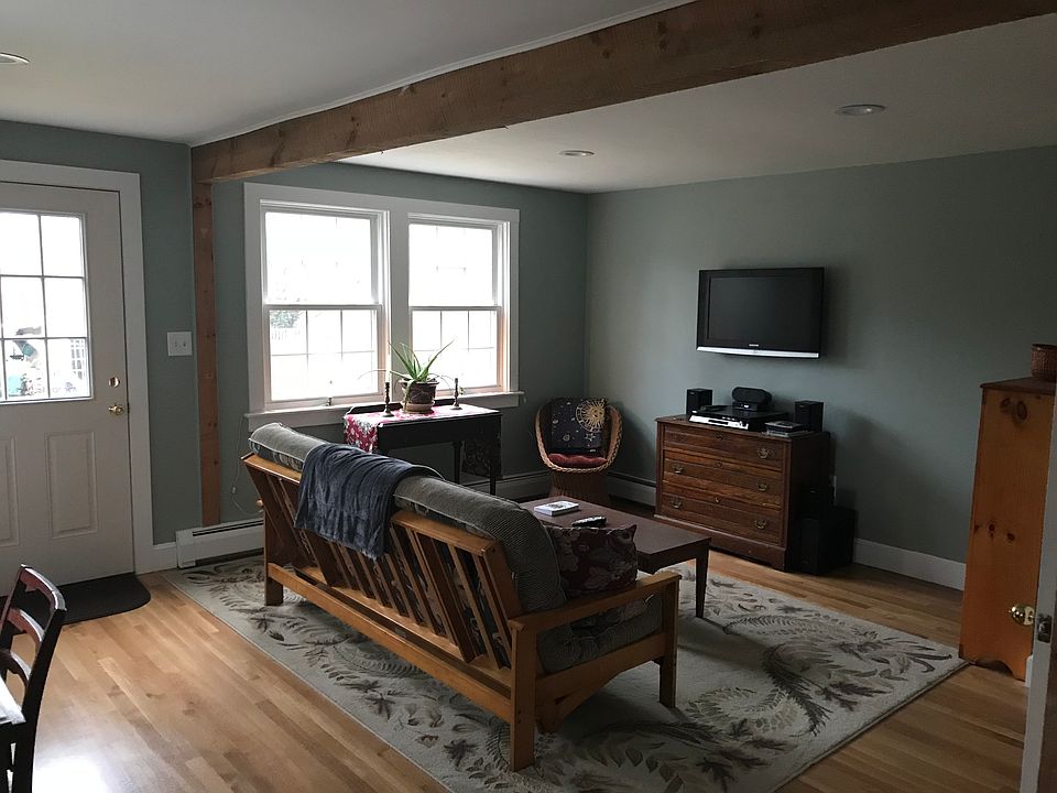 2nd image of 17 Olivers Ln