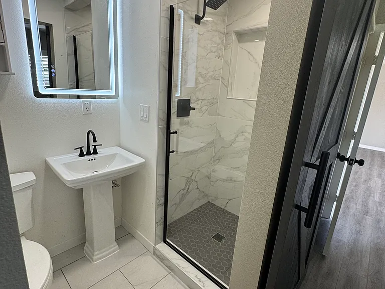 1235 Erringer Rd — Photo 15