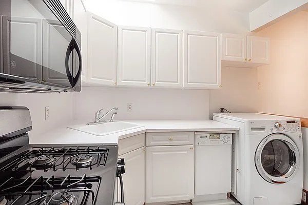 Rented by Harlem Lofts | media 8