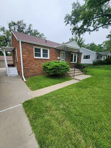 445 S 45th St Photo 1