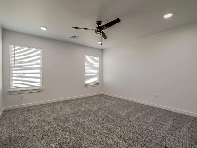 13522 Vinita Dr — Photo 14