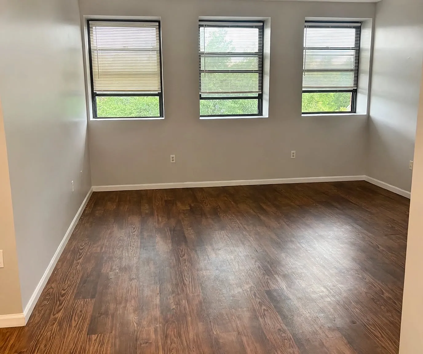 145 Broad St — Photo 3