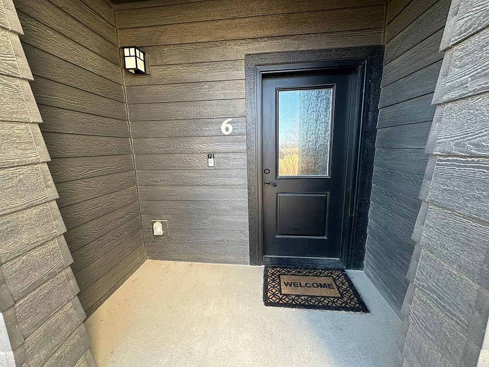 For Rent - $3,000/month (2 beds, 2 bath, 1,395 square feet)