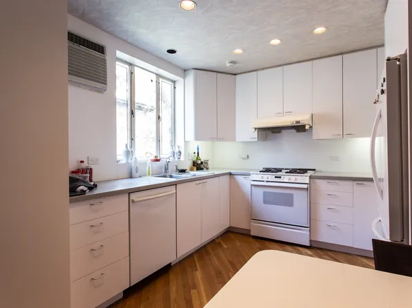 60 Deepdene Road image 1 of 2