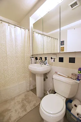 Rented by REAL New York | media 26