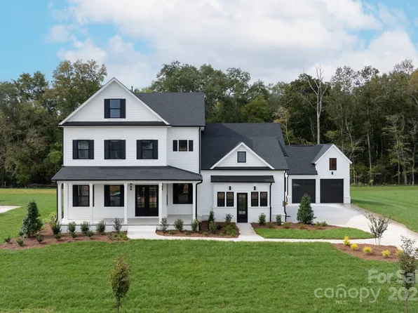 1325 Ballard Dr, Waxhaw, NC 28173