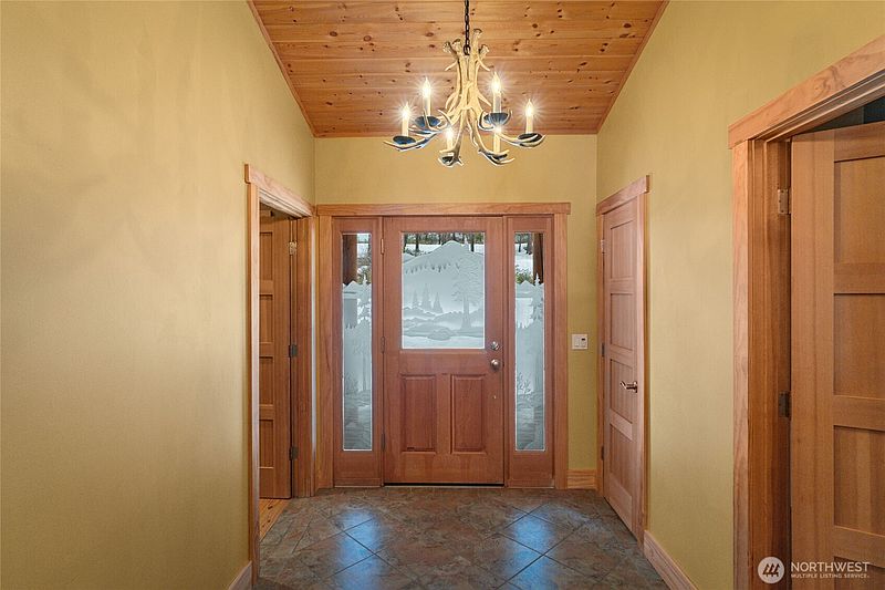 3rd image of 2677 Sumac Lane