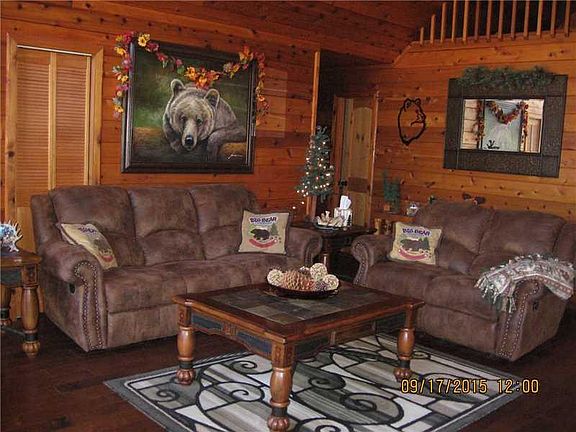 3rd image of 104 Deer Horn Dr