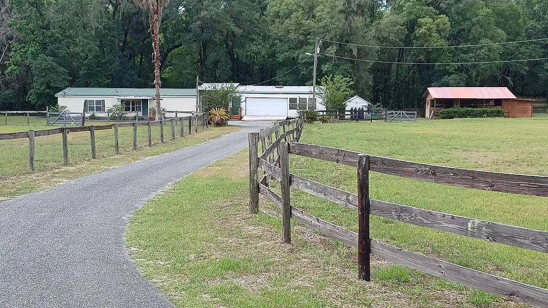 NW Gainesville Rd, Reddick — Photo 3