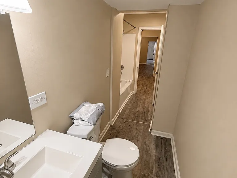 1120 Putnam St #1 — Photo 10