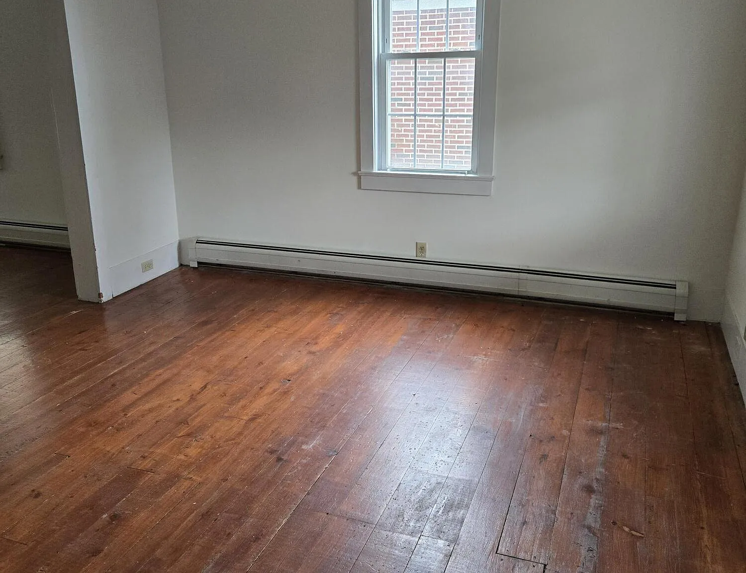 2 bed, 1120 sqft, $1,000 — Photo 2