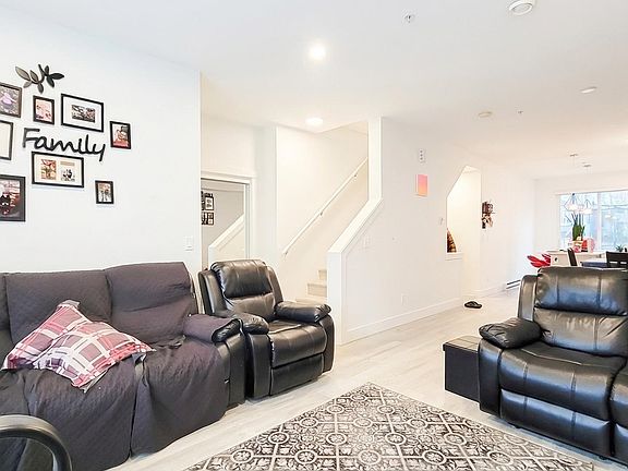 2nd image of 24108 104th Ave #72