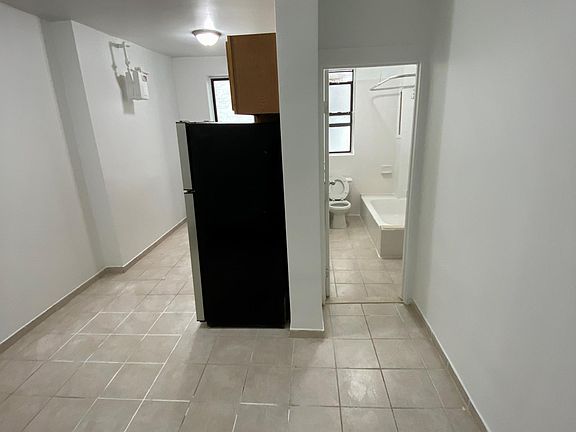 5th image of 601 W 141st St APT 44