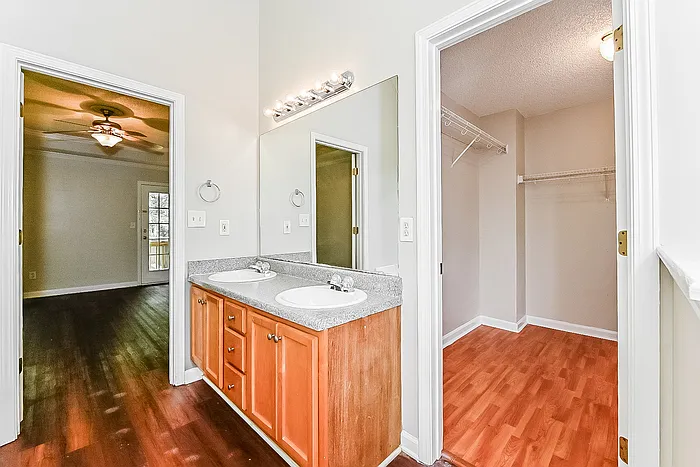 509 Judith Ct — Photo 8