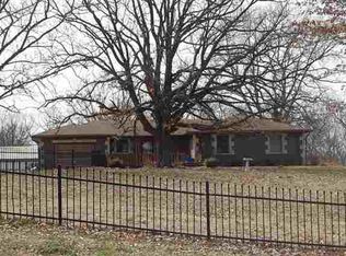 989 NE 1051 Rd, Windsor, MO 65360