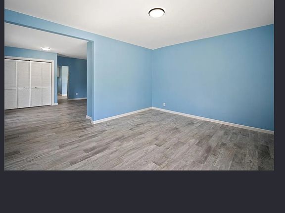 5th image of 2215 Lincoln Ave