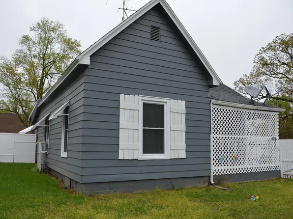 1243 E Thoman Street, Springfield, MO 65803