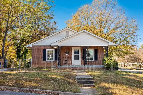 807 N Morris St Photo 1 807 N Morris St Photo 1