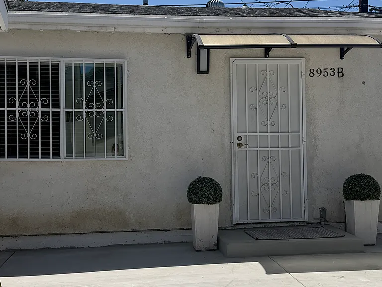 8953 San Carlos Ave #B — Photo 1