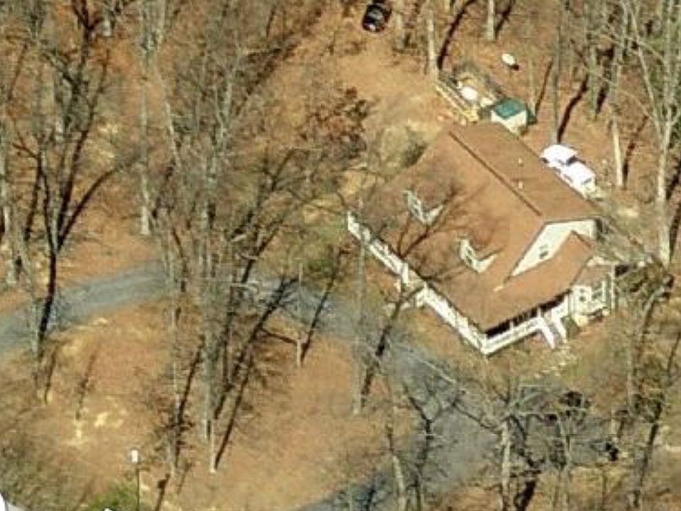 2nd image of 439 Gafia Lodge Rd