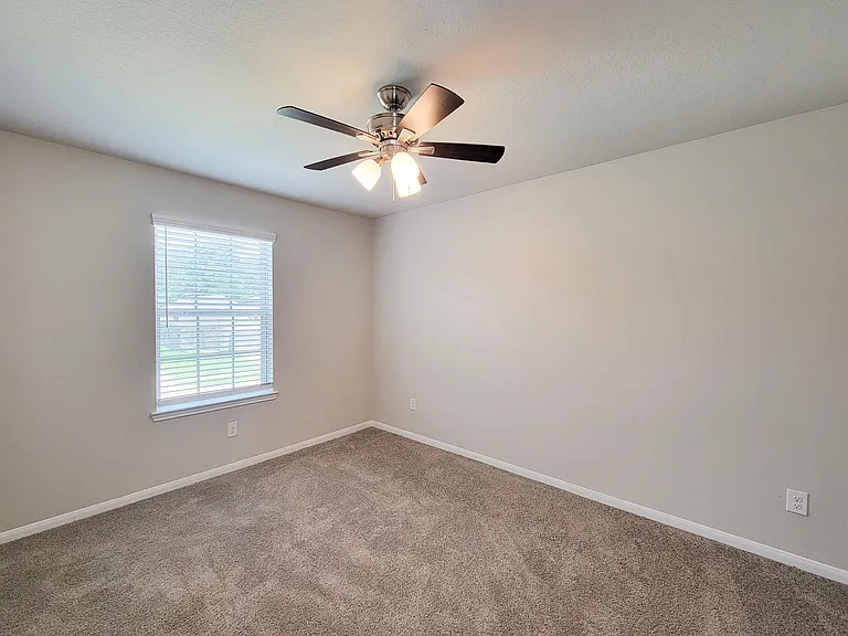 10423 Astor Point Trl — Photo 30