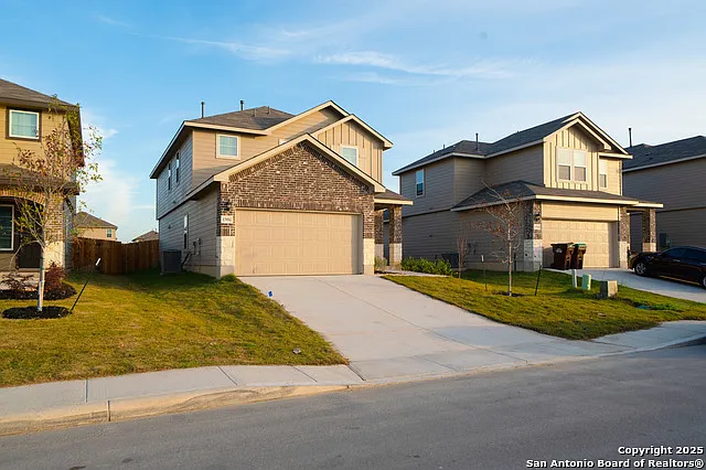 Building Photo - 13956 San Saba Fls