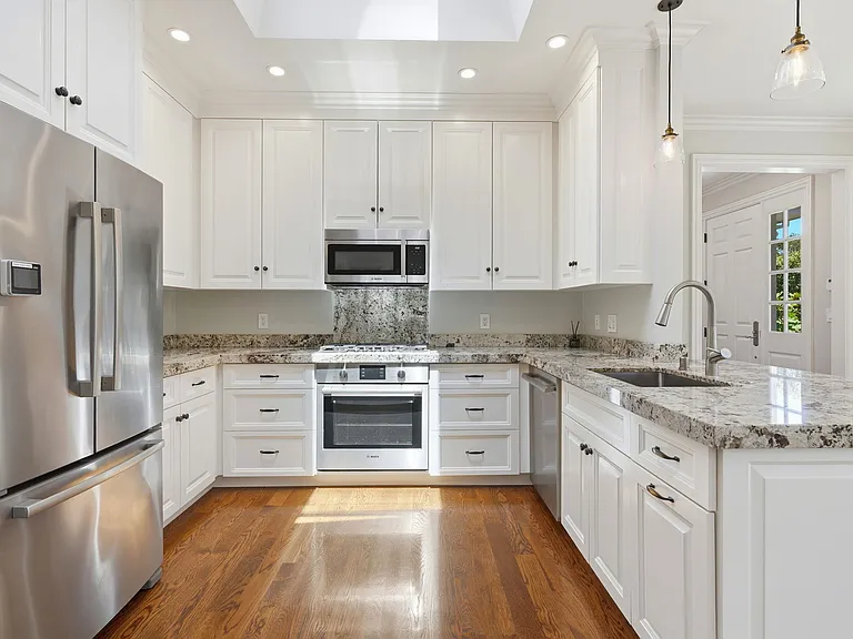 140A Heather Dr — Photo 10