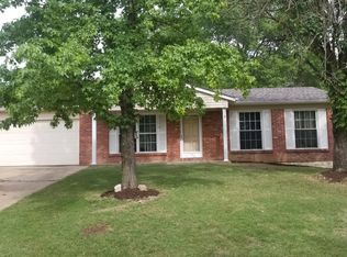 82 El Rancho Dr, Cedar Hill, MO 63016