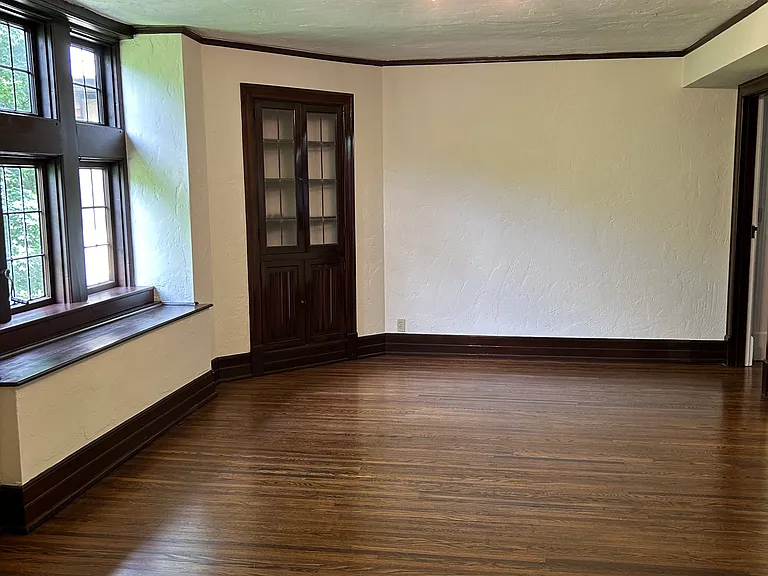 1801 Spring Dr #J — Photo 8