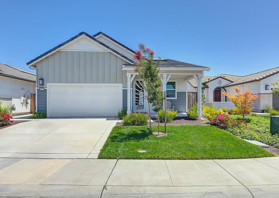 1st image of 4621 Highland Lake Dr