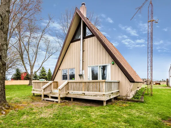 3147 Harner Rd, Eau Claire, MI 49111