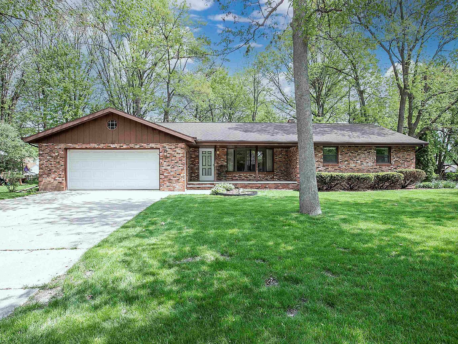 1612 Woodland Ct, Appleton, WI 54911 Zillow