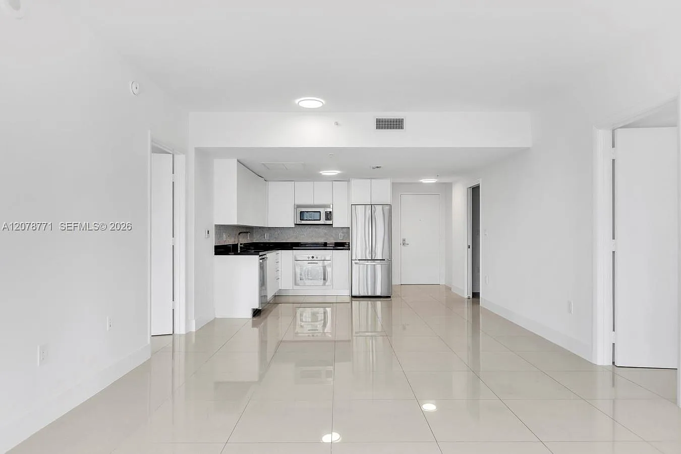 Mint Condo — Photo 3