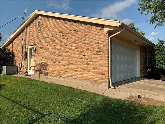 2nd image of 118 Eastwood Dr