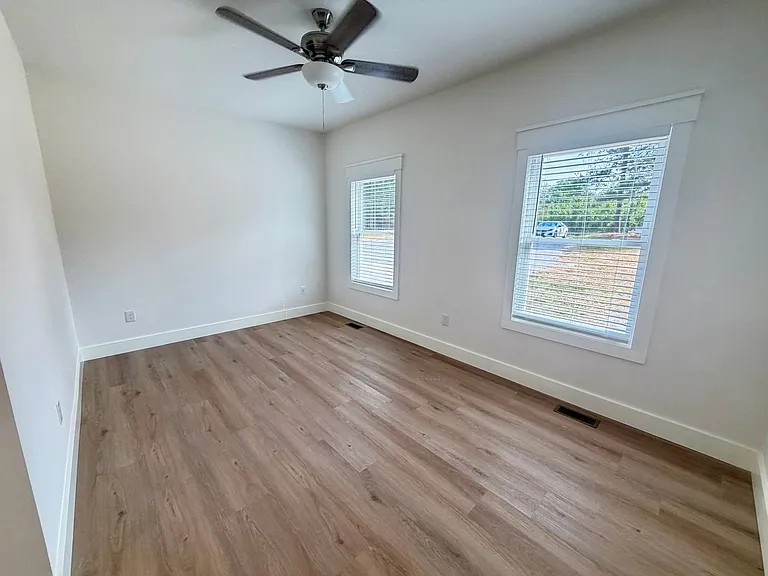 246 Magnolia Dr — Photo 6