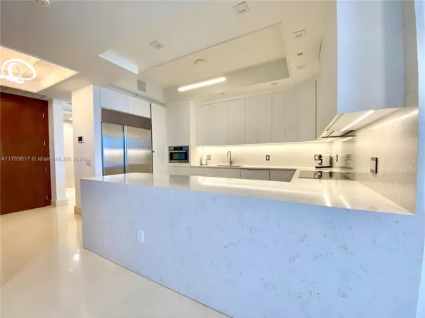 100 S Pointe Dr APT 1207, Miami Beach, FL 33139