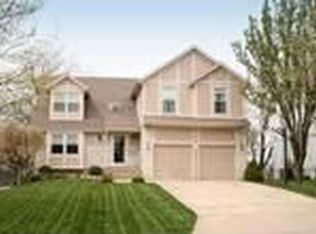 8134 Bell Rd, Lenexa, KS 66219