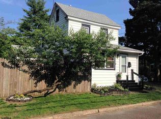 24 Pennington Ave, Mays Landing, NJ 08330