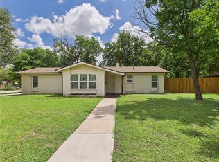 5601 Oak Grove Rd W, Fort Worth, TX 76134