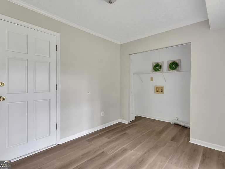 116 Crofts Cor — Photo 16