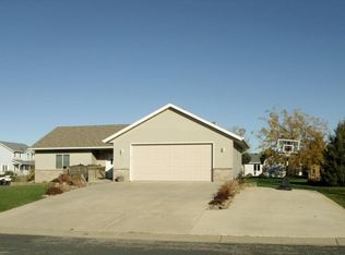 1004 4th St NW, Dodge Center, MN 55927